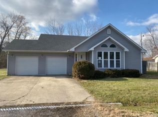 100 School St, Brighton, IL 62012