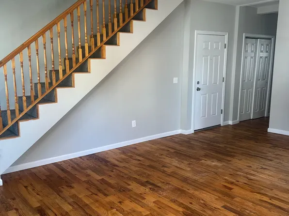 18 Hazel St, Stamford, CT 06902