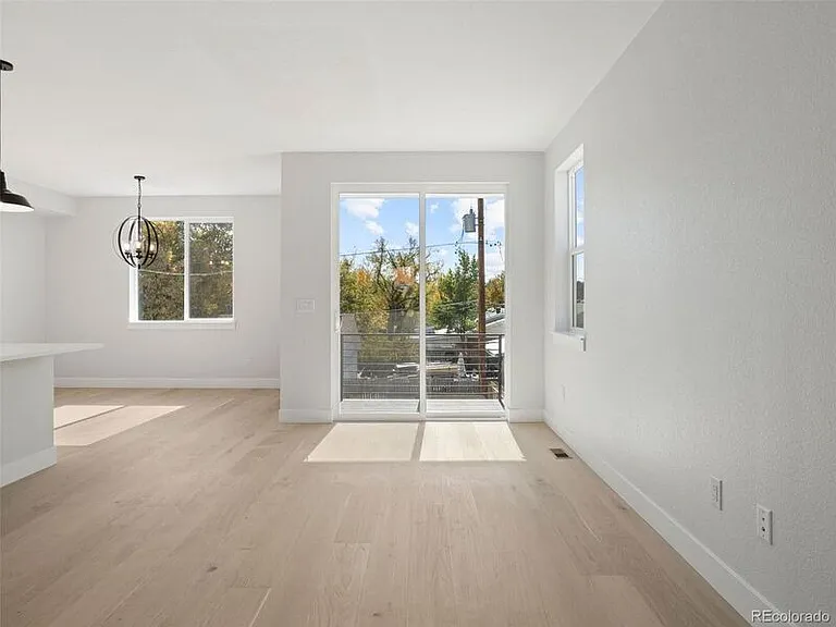 4656 W 9th Ave — Photo 11