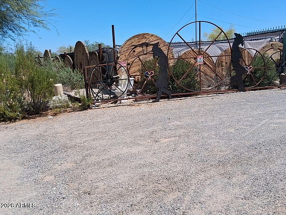 3rd image of 13219 S WATERMANN Lane