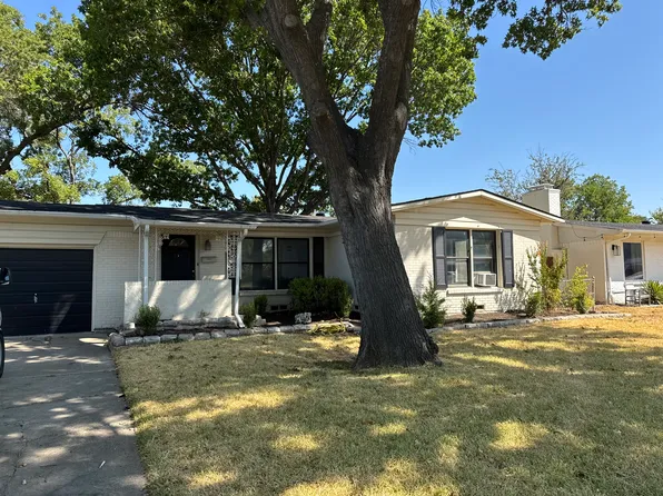 457 Pittman St, Richardson, TX 75081