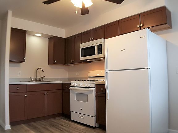 2nd image of 15125 El Cameno Real Dr #1S