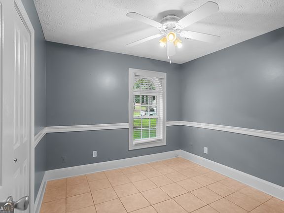5th image of 217 Wynnmeade Pkwy
