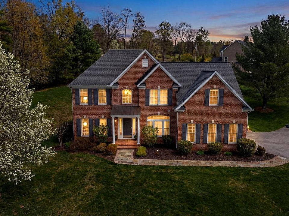 1st image of 1231 Corbett Rd