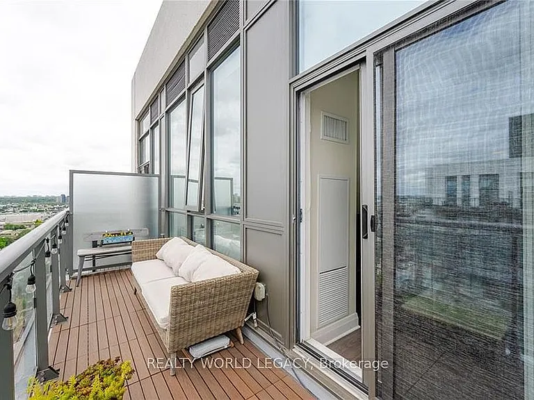 17 Zorra St #2407 — Photo 30
