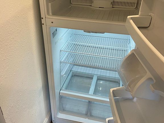 4th image of 420 Crevasse St #2