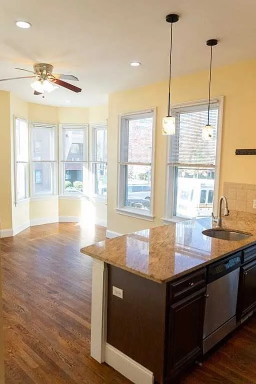 5 bed, $6,000 — Photo 2