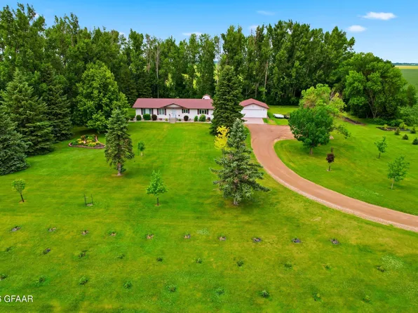 15951 Highway 66, Drayton, ND 58225