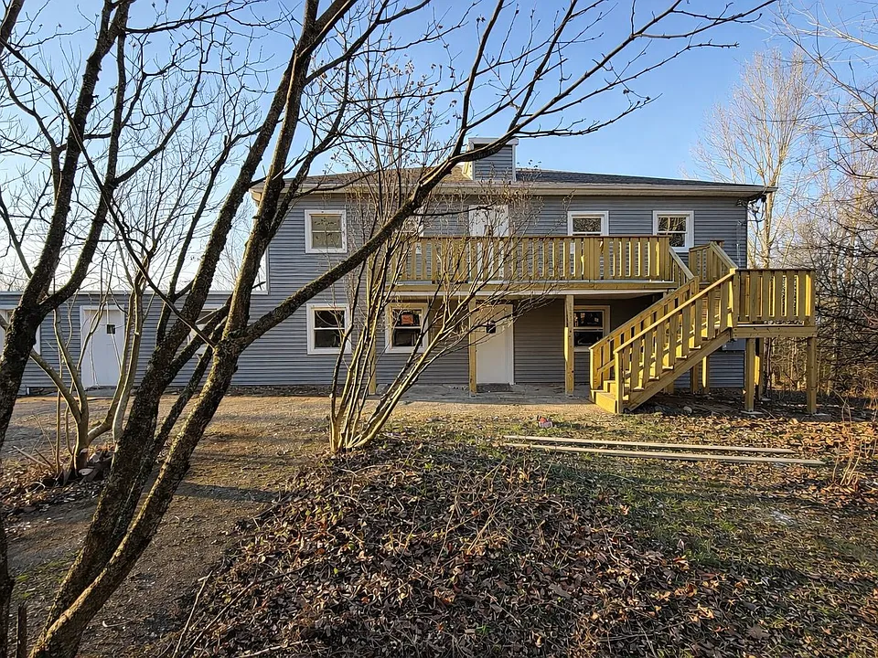 126 Mountain Dale Rd #1