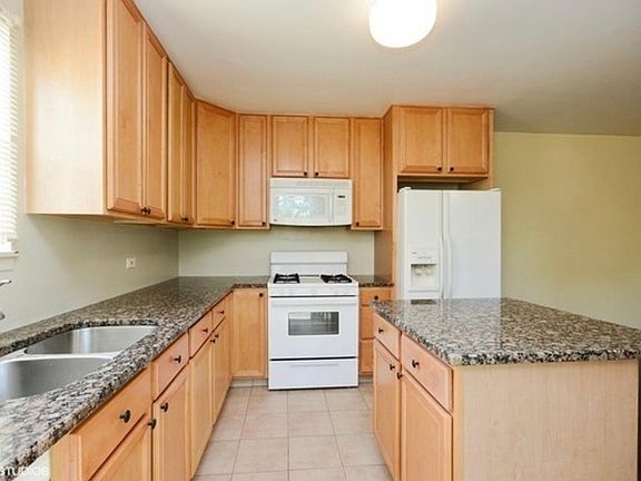 5th image of 549 E Shagbark Ln #F