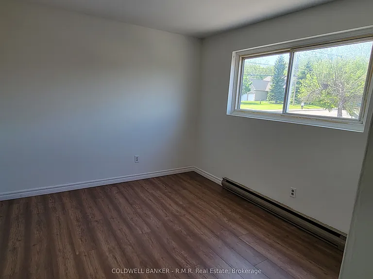 251 Liberty St N #3 — Photo 6