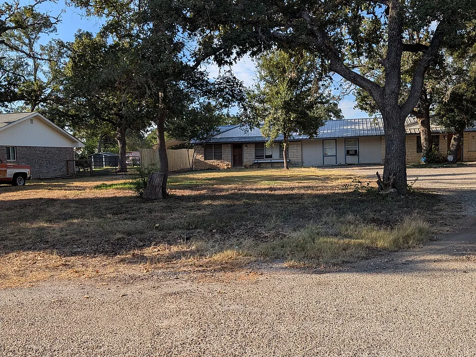 128A Elm Way