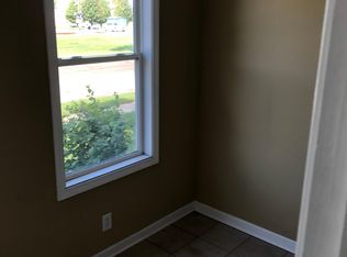 136 S Oak St, Manteno, IL 60950