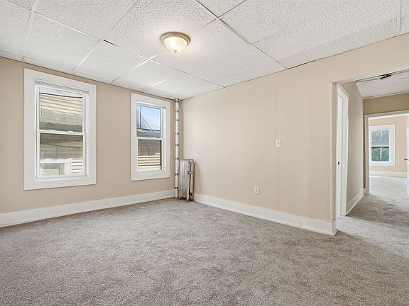 4th image of 285 Belmont Ave #3R