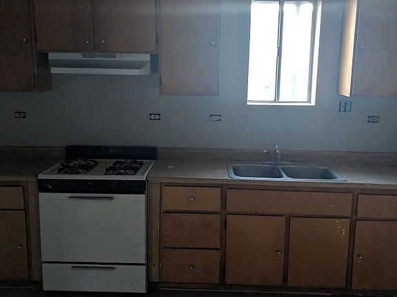 5th image of 1281 Santa Fe Dr