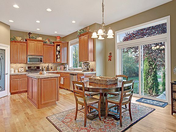 4th image of 1019 20th Avenue Ct SW