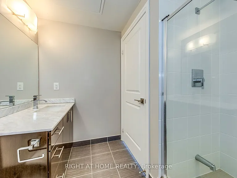 7171 Yonge St #2415 — Photo 10