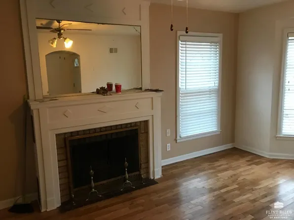 917 Bertrand St, Manhattan, KS 66502