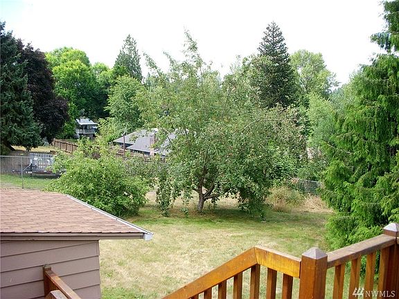 5th image of 10210 58th Avenue Ct E