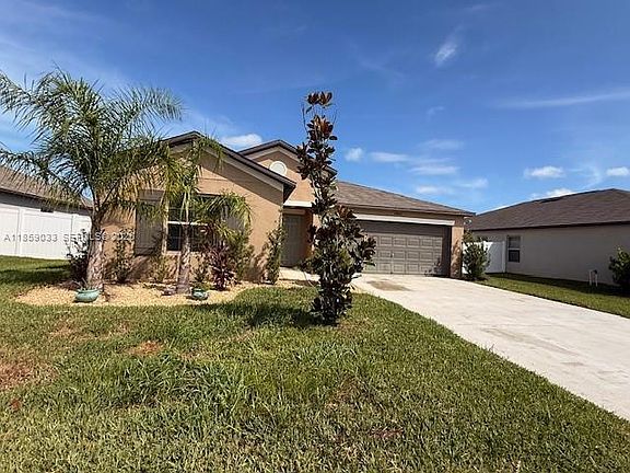 3rd image of 39889 Harmon Grove Ct