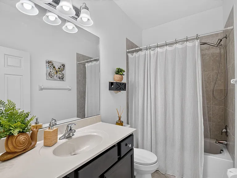 10139 Wellington Parc Dr — Photo 65