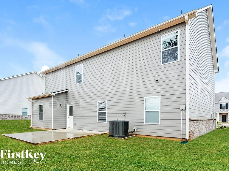 124 Innis Brook Cir — Photo 15