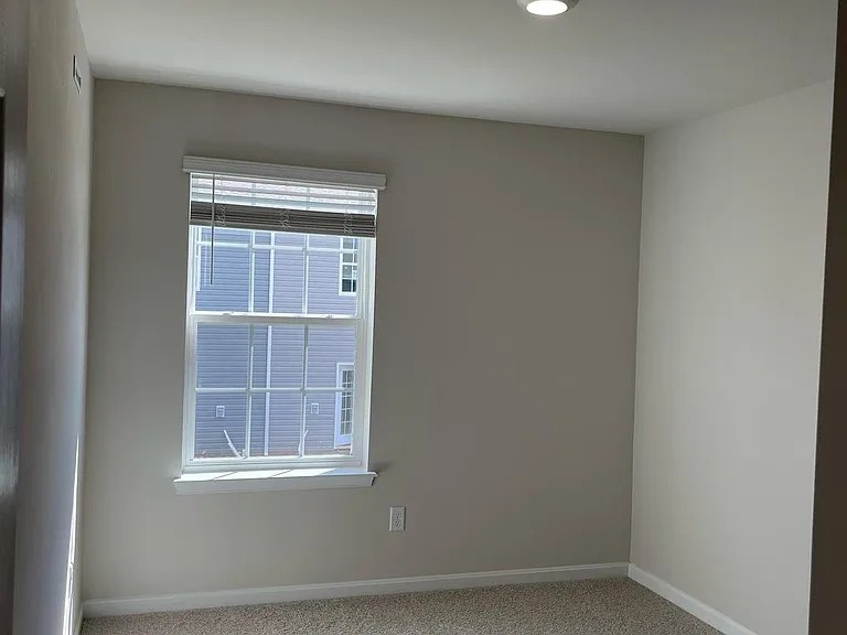 254 Baker Dr — Photo 12