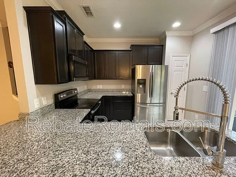 14314 Dovewind Ct — Photo 24