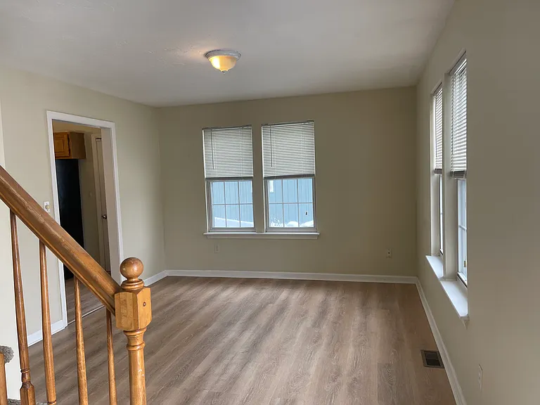 17 Azalea Ln — Photo 4