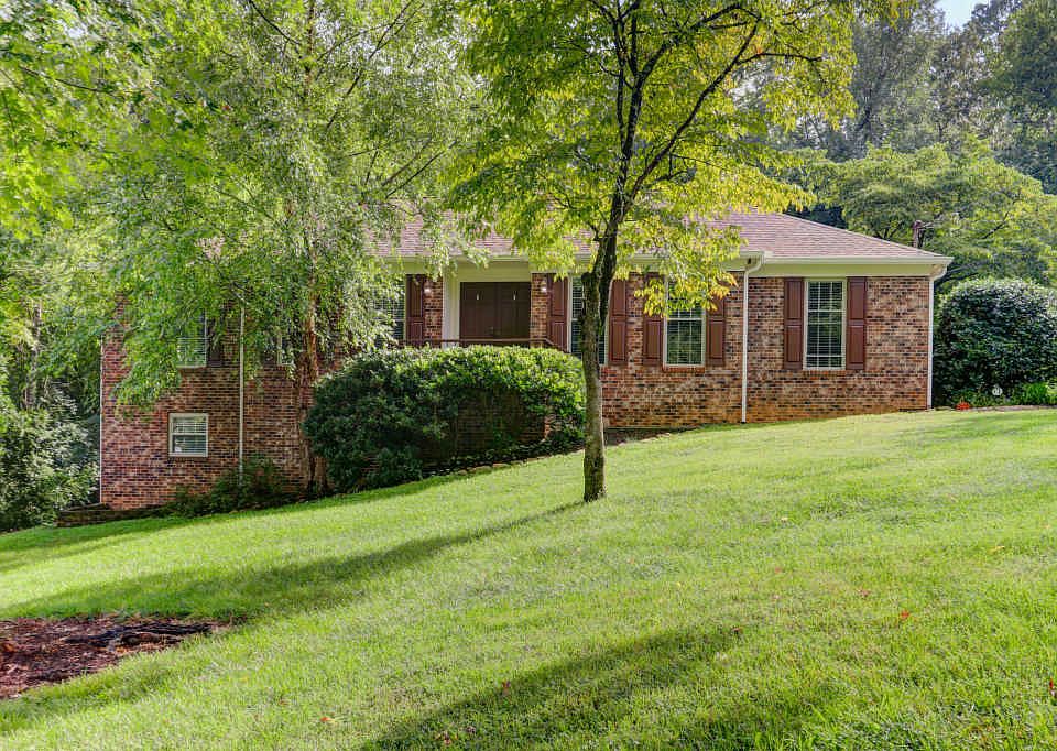 1st image of 412 Russfield Dr