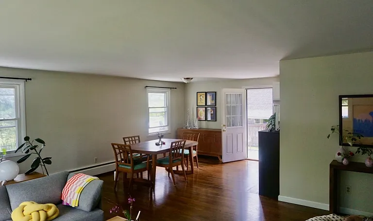 373 N Main St — Photo 2
