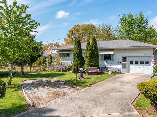 123 W Elm St, Gillespie, IL 62033