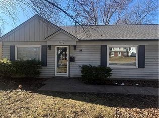 7550 State Line Rd, Prairie Village, KS 66208