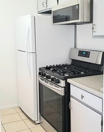 4th image of 313 N Alexandria Ave APT 101