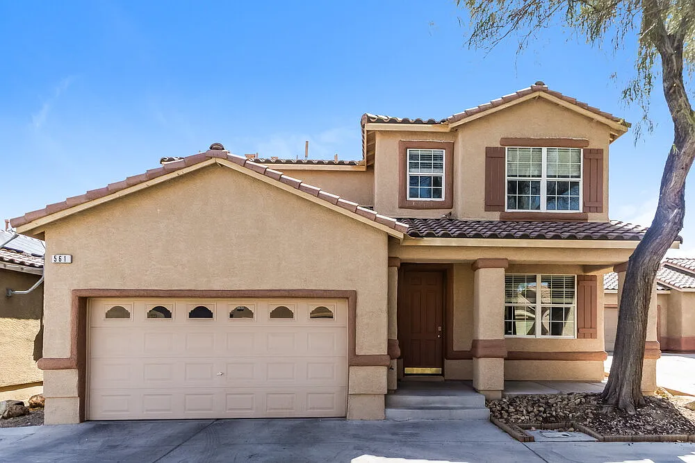 4 bed, 2.0 bath, 1847 sqft, $2,020 — Photo 1