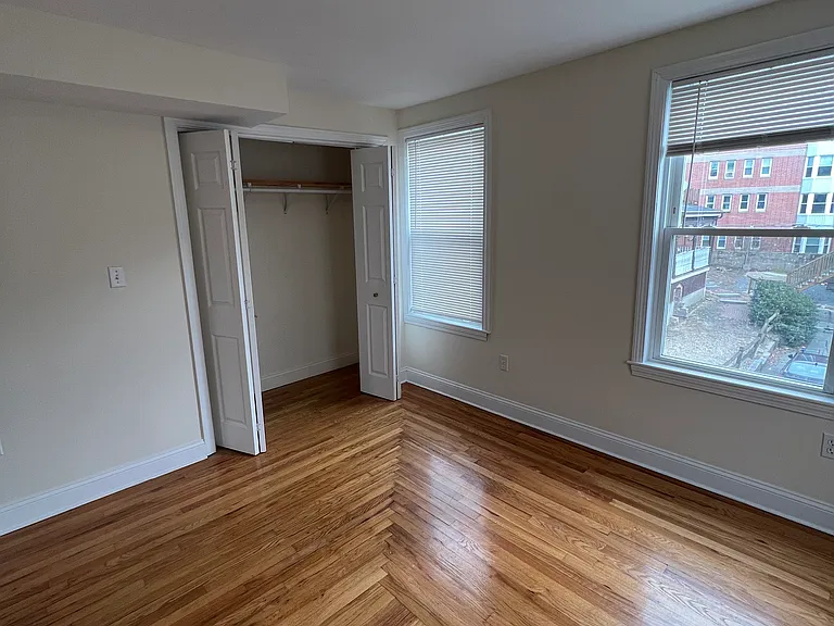 30 Chestnut St #2 — Photo 7