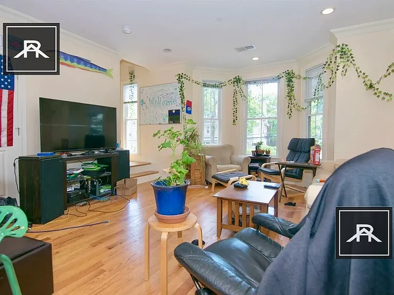 11 Sparhawk St #3 — Photo 9