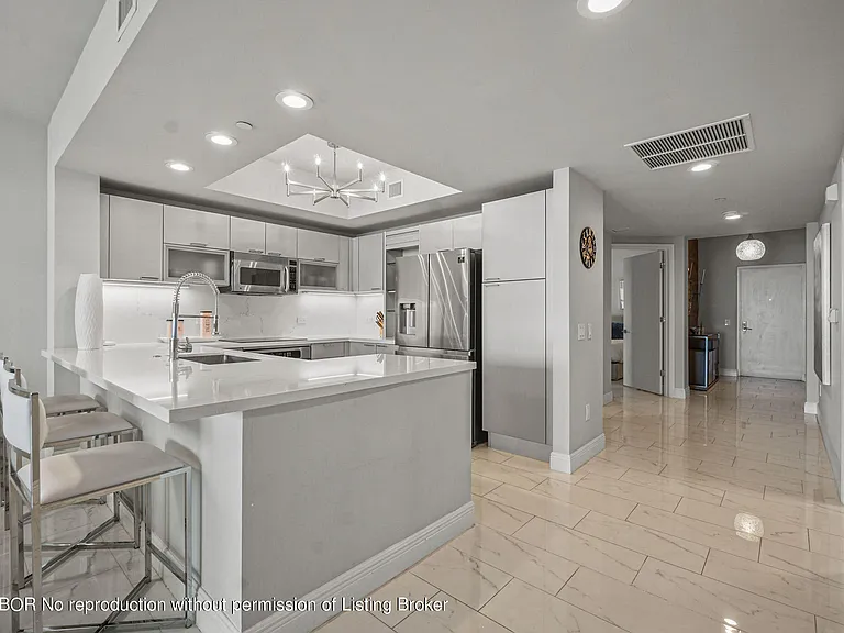 2650 Lake Shore Dr #1203 — Photo 5