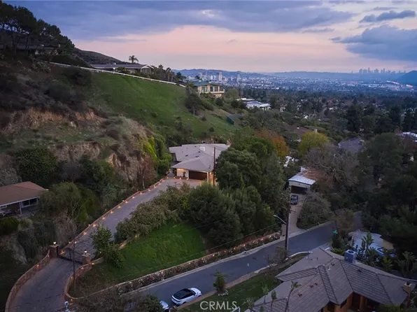 1752 Thurber Pl, Burbank, CA 91501