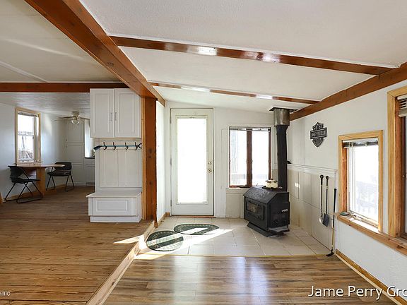 4th image of 15193 Lincoln Lake Ave NE