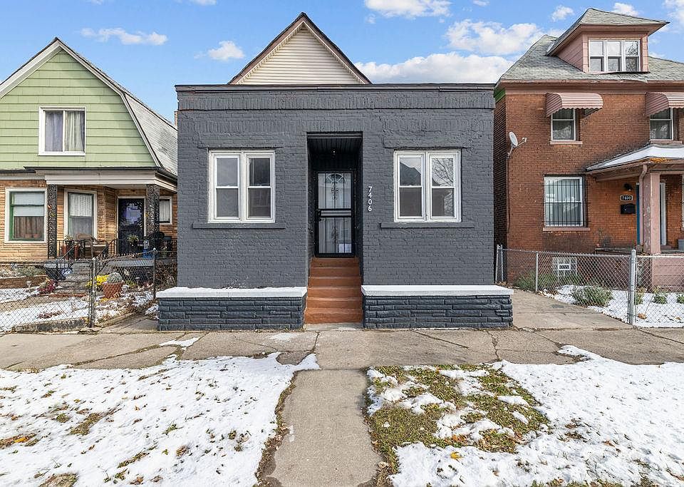 1st image of 7406 Oakland Ave APT 2