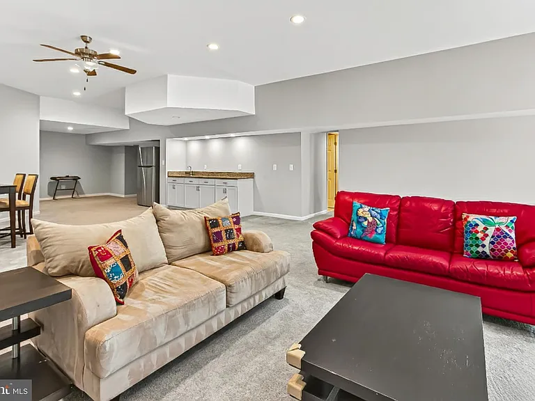 1300 Pinstripe Ct — Photo 12