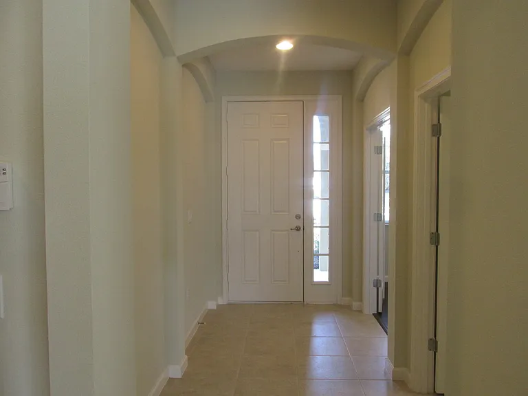 2404 Sabastian St — Photo 5