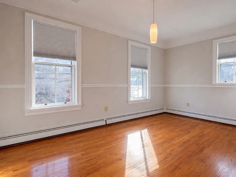 405 Broad St #2 — Photo 7
