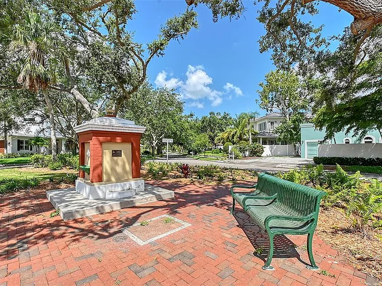1738 Siesta Dr — Photo 59