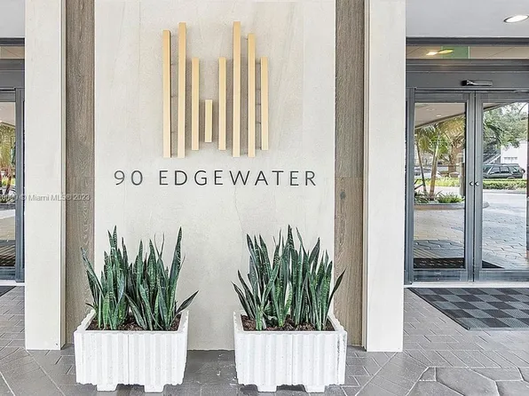 90 Edgewater Dr APT 111, Coral Gables, FL 33133