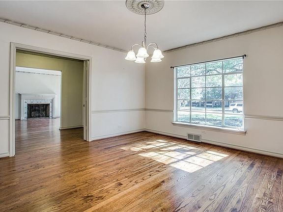 2nd image of 4217 Woodfin Dr