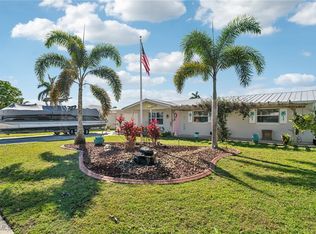 1691 Lakeside Ter, North Fort Myers, FL 33903