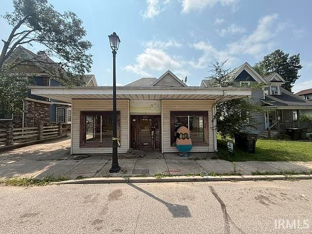 1st image of 1323 Miami St