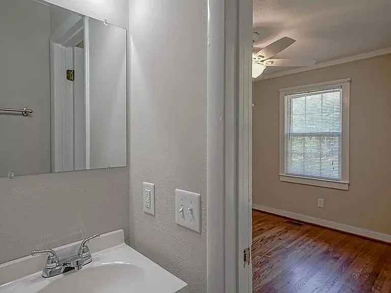 112 Old Meadowbrook Dr — Photo 18